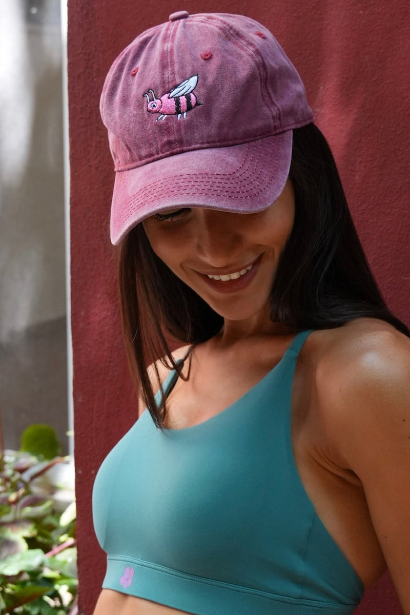 Cali The Bee Cap Magenta, women's cap